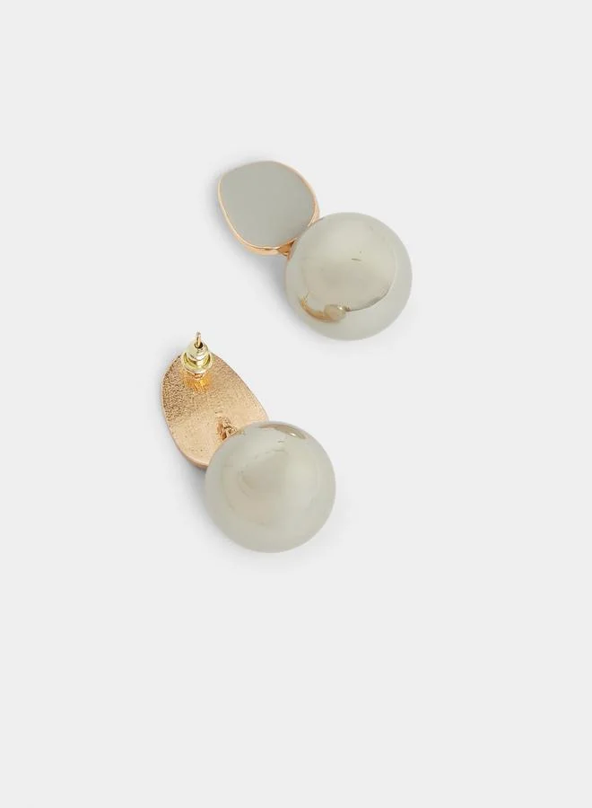 ستايلي أقراط متدلية بحجر وحواف ذهبية